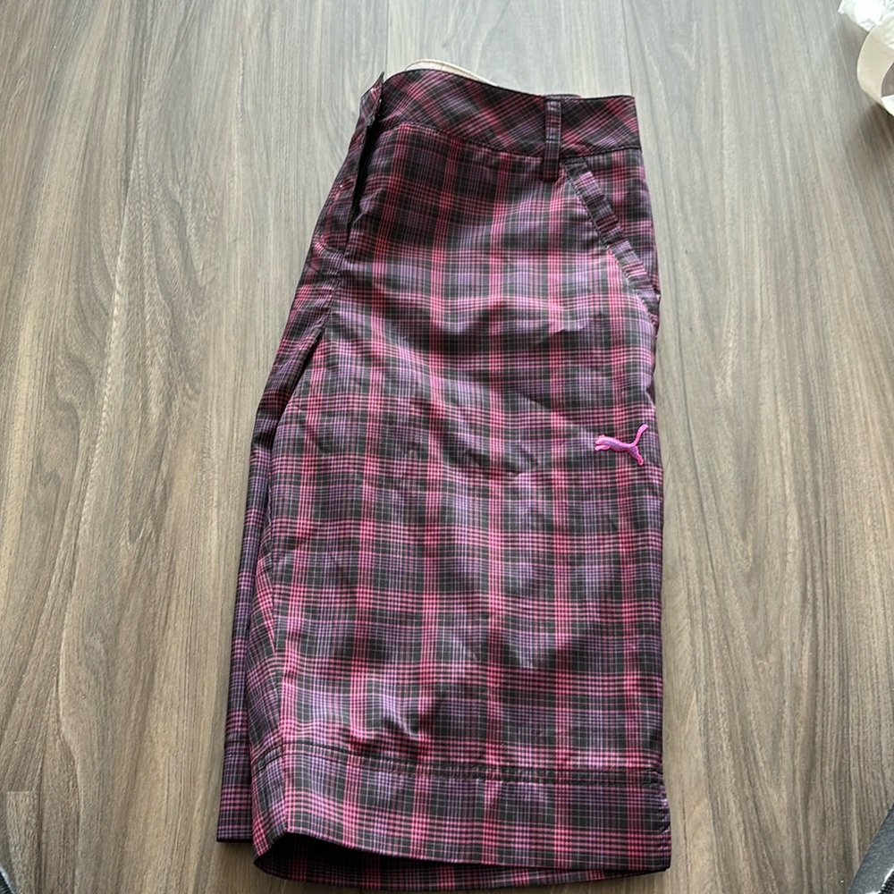 Puma golf shorts size 6